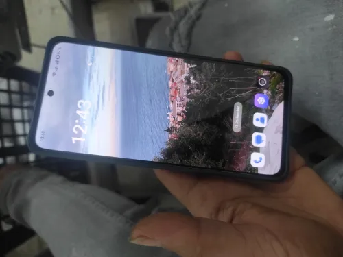 Oppo F12