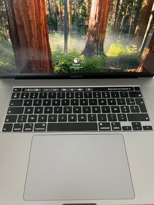 Macbook pro 16 2019 touchbar