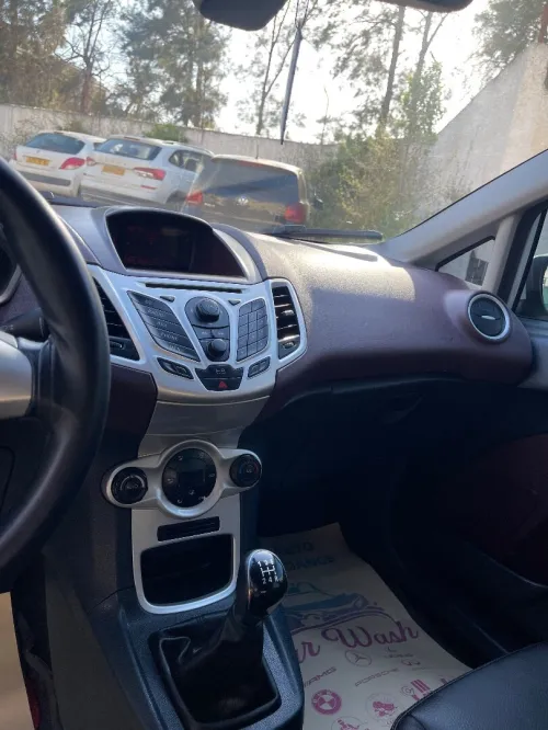 Ford Fiesta 2012 Titanium Sport pack