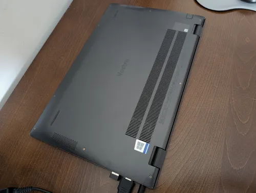 Dell Vostro 15 5501 - i5-1035G1 / 16GB RAM, 256GB SSD