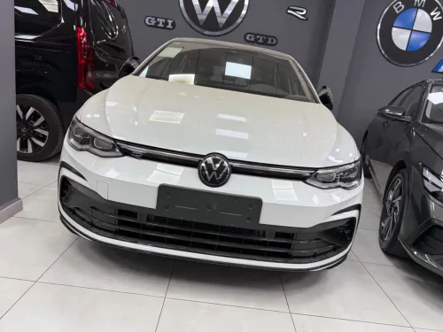 Volkswagen Golf 8 2025 R-Line