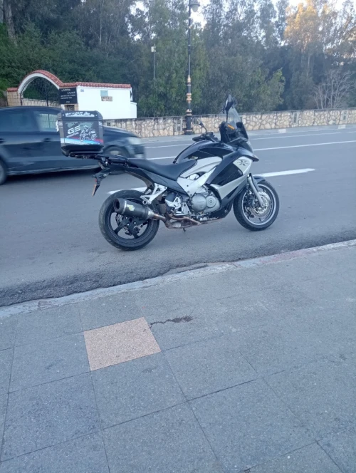 Honda Crossrunner 800x 2010