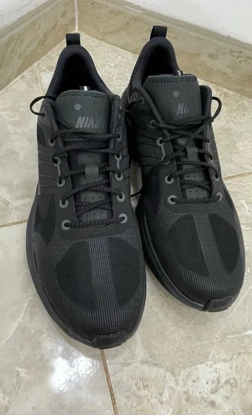 Baskets Nike lunar black p/44
