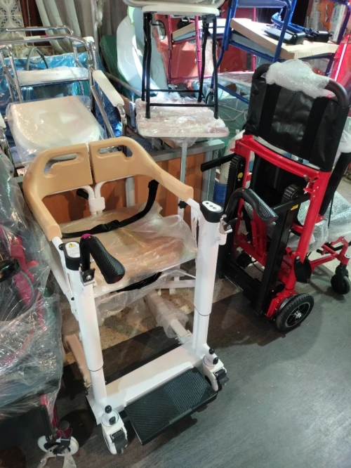 Fauteuil de transfert et de toilette et de douche avec roue 