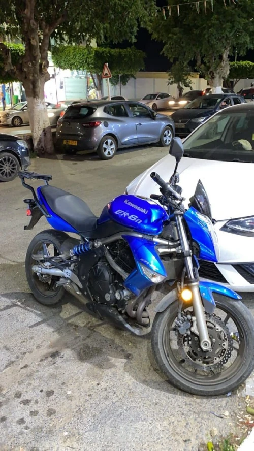 Kawasaki Er6 n 2010