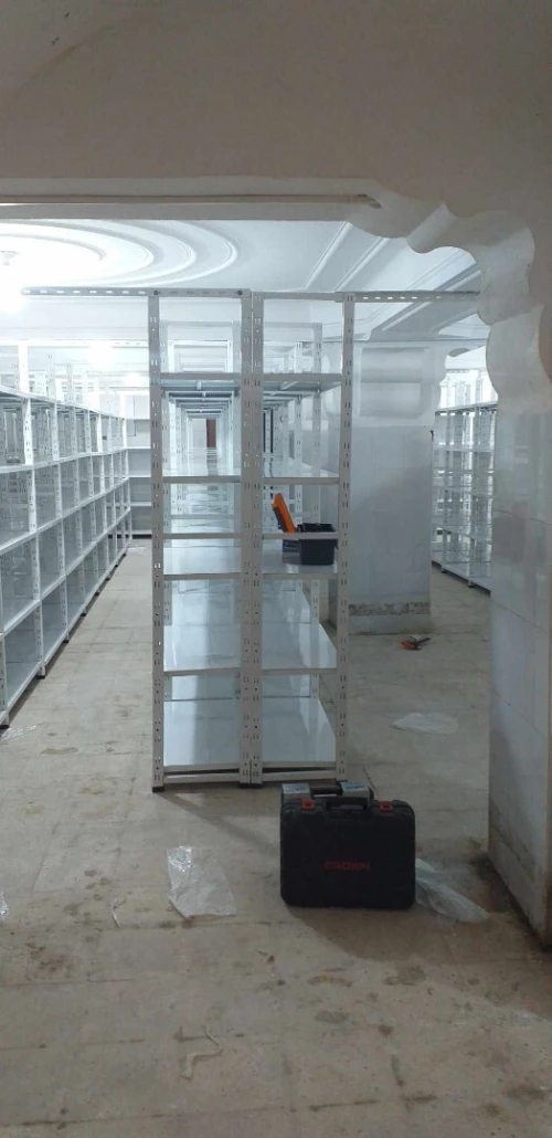 Etagere rayonnage métallique léger stock dépôt magasin archive