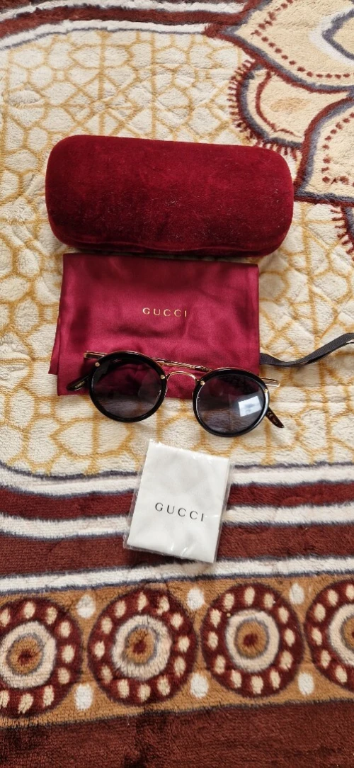 Gucci sunglasses 