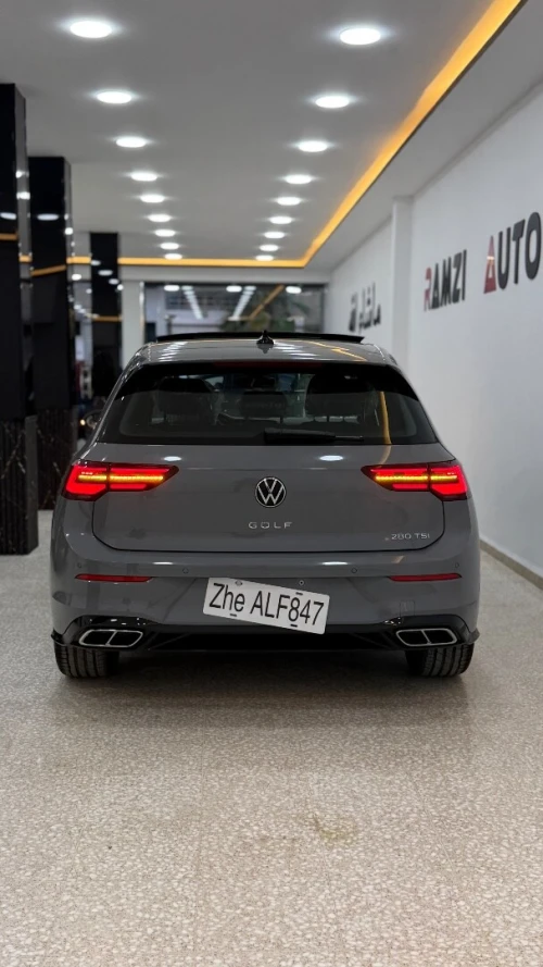 Volkswagen Golf 8 2025 R-Line