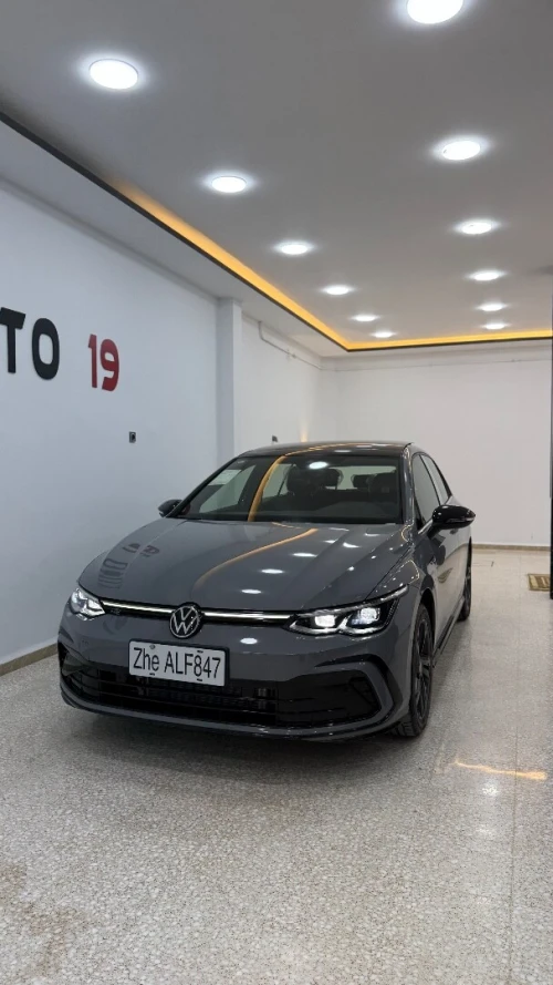 Volkswagen Golf 8 2025 R-Line