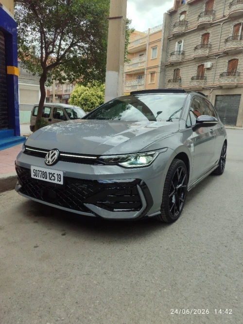 Volkswagen Golf 8 2025 R-Line Facelift 
