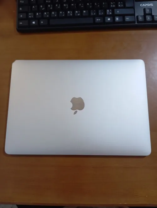 MacBook air m1 libiri officiel 8gb ram 256gb SSD très bon état