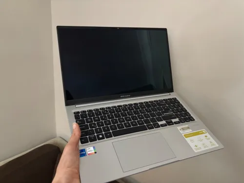 Laptop OLED I7 13th