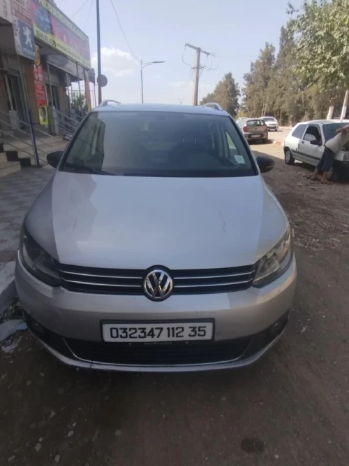 Volkswagen Touran 2012 Match