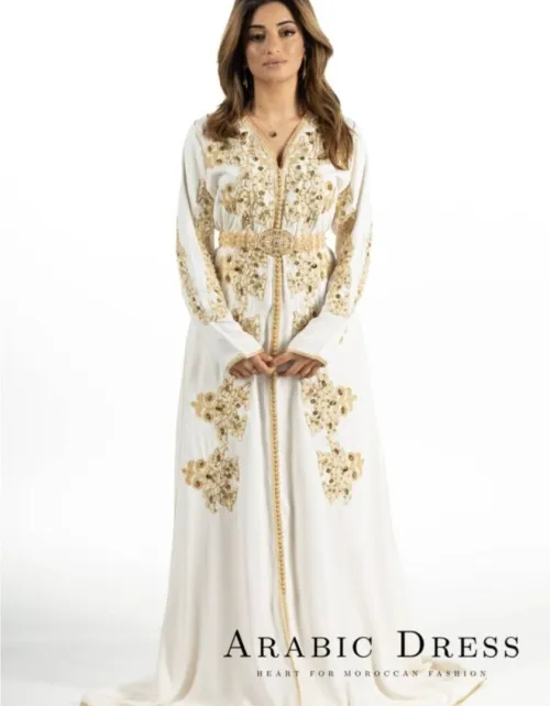 Caftan avec voile