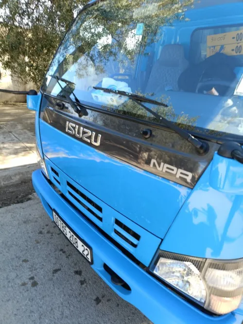 Isuzu faracha NPR faracha 