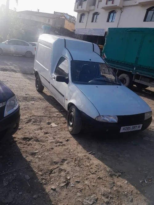 Ford courrier 1997 8/10