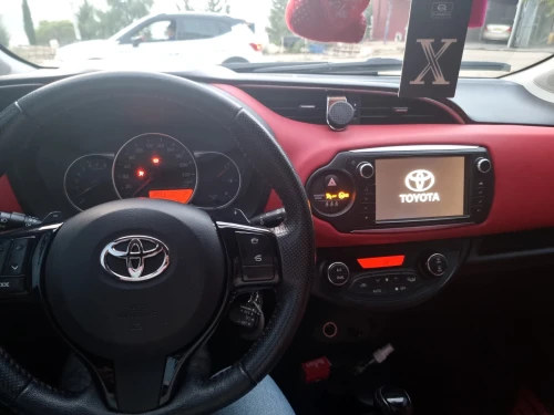 Toyota Yaris 2017 Touch