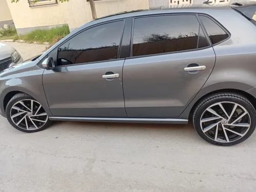 Volkswagen Polo 2016 Car plus