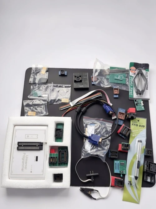 Programatteur RT809H + 35 adaptateurs
