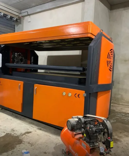 Thermoformg machinr