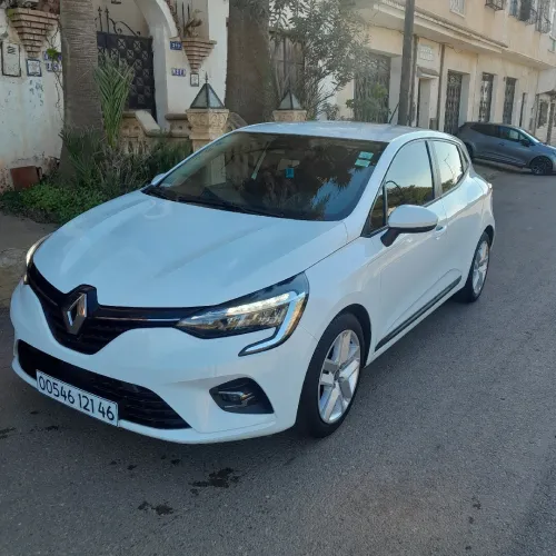Renault Cloi5 2021 Beznese