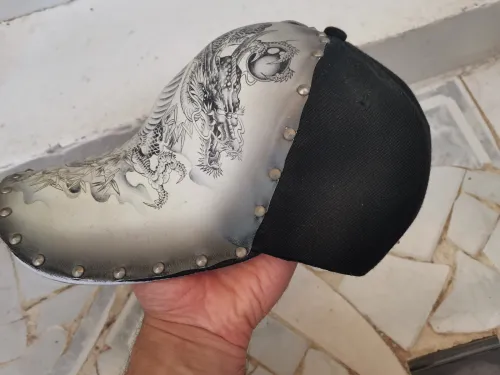 Unique Casquette de Bonne Qualité décorée d'un Dragon inspiré de l'art Asiatique | Japon Anime Weeb