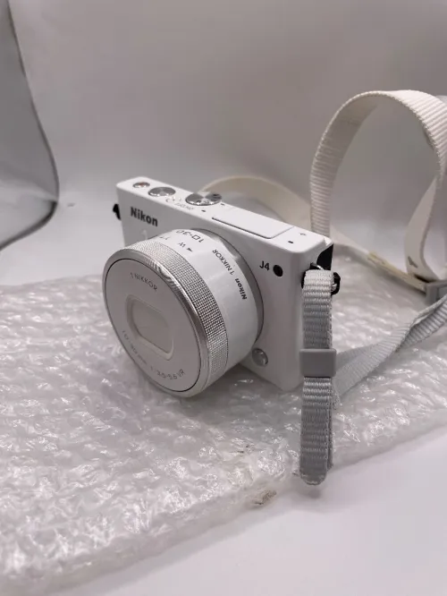 Nikon 1 j4