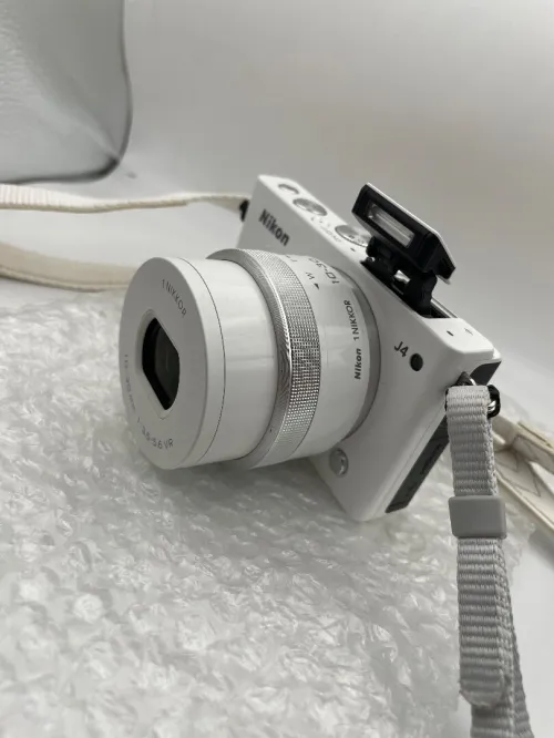 Nikon 1 j4