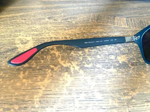Lunette de soleil Ray ban