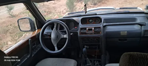 Mitsubishi Pajero Court 1992 