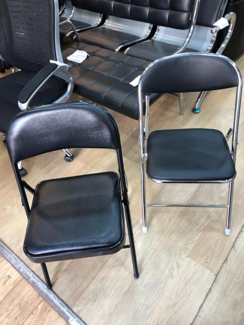 Chaises Pliantes laqués ou chromés Léger et pratique 