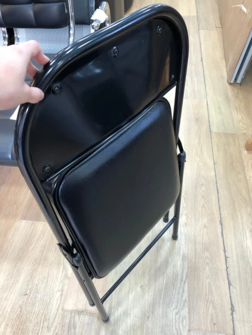 Chaises Pliantes laqués ou chromés Léger et pratique 