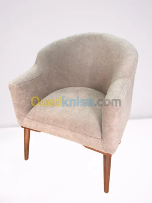 Chaise Chauffeuse Scandinave teinte neutre