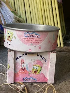 آلة غزل البنات   machine à barbe à papa