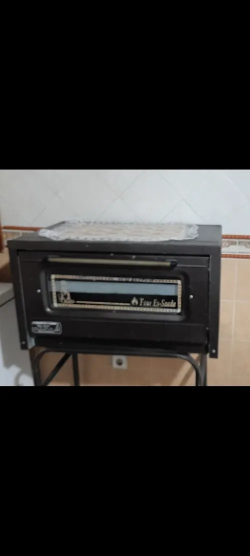 A Vendre multi meuble et foure