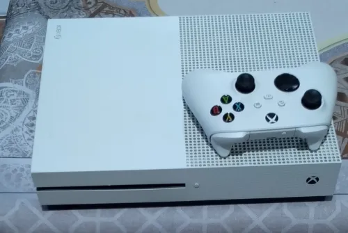 Xbox One S