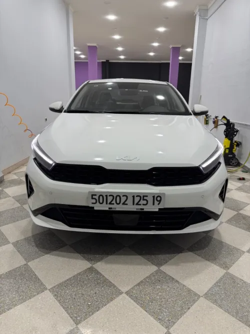 Kia K3 cerato 2025 Luxe