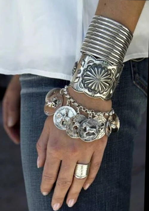 Bijoux bijoux 