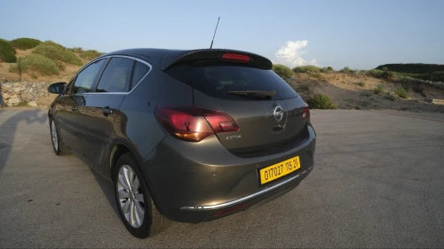 Opel Astra 2015 COSMO