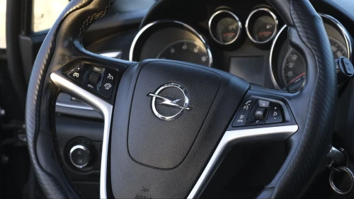 Opel Astra 2015 COSMO