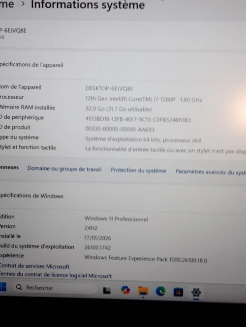 Slm pc lenovo thinkpad p14 s Gen 3 v pro      cor i7 12 ème  excellent état ram 32G  dd 1T ssd