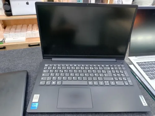 LENOVO I5 15"