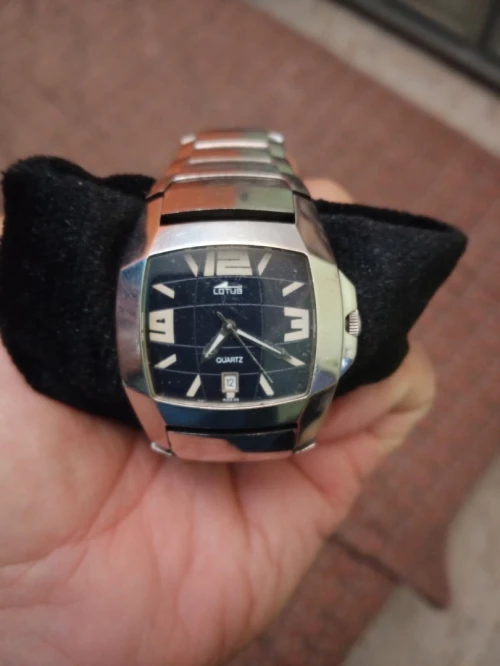 Montre originale Lotus et festina