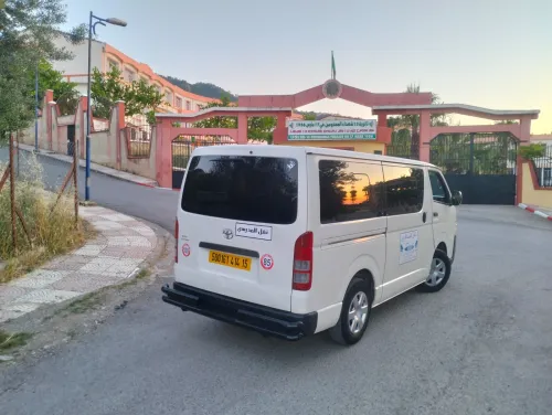 Toyota Hiace 2014