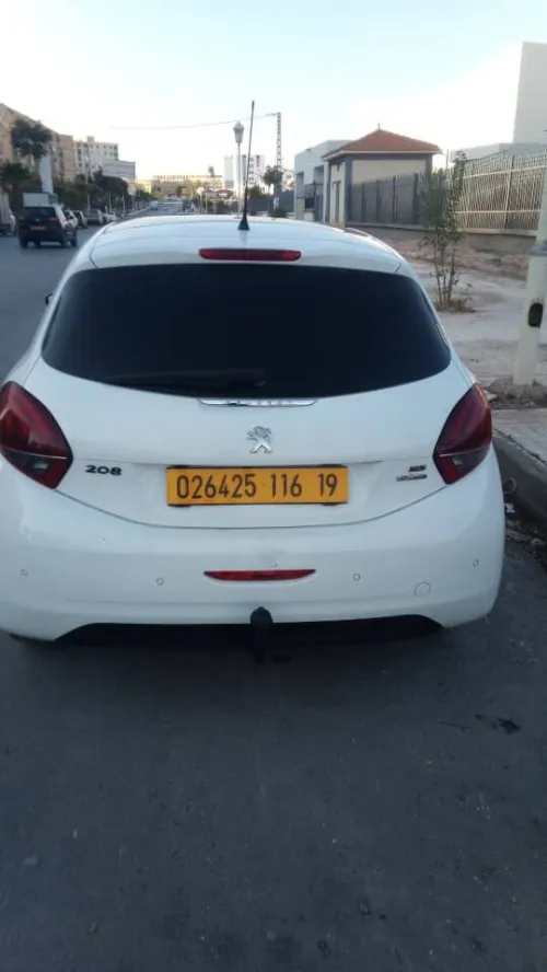 Peugeot 208 2016 208