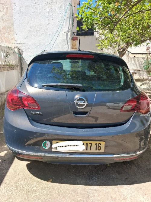 Opel Astra 2017 COSMO