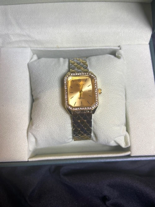 Jolie montre femme