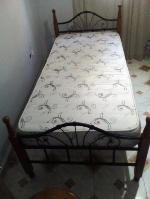 Vend un lit d'une place