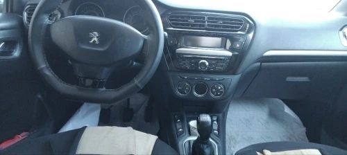 Peugeot 301 2013 Allure