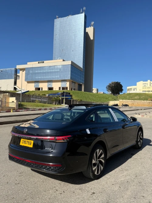 Volkswagen Passat 2025 Pro